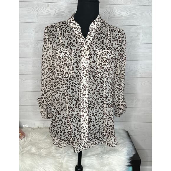 Chico's animal print semi-sheer button front blouse Size Medium - Picture 1 of 7